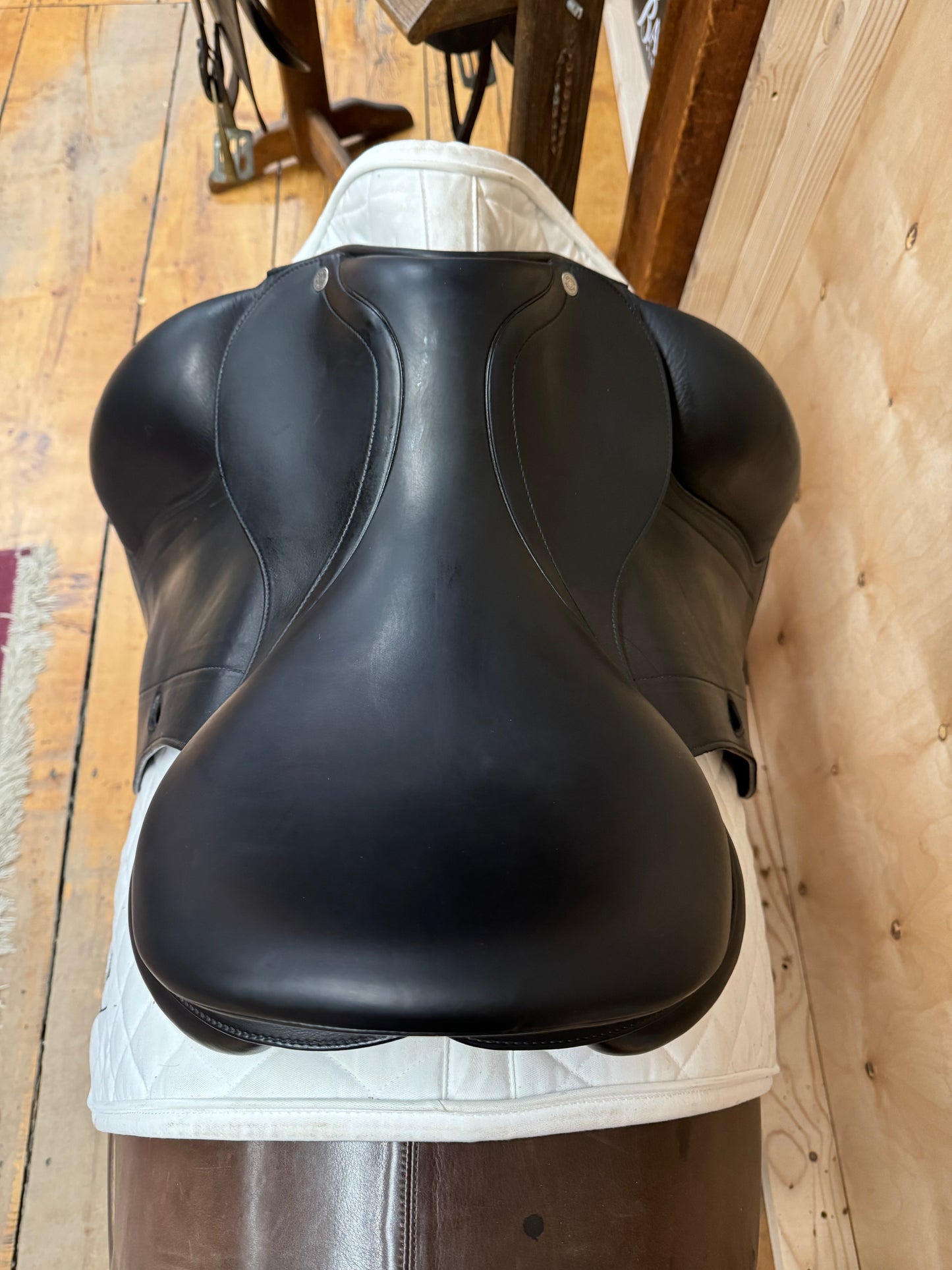 Equipe Emporio Dressage- 17" M+ Black