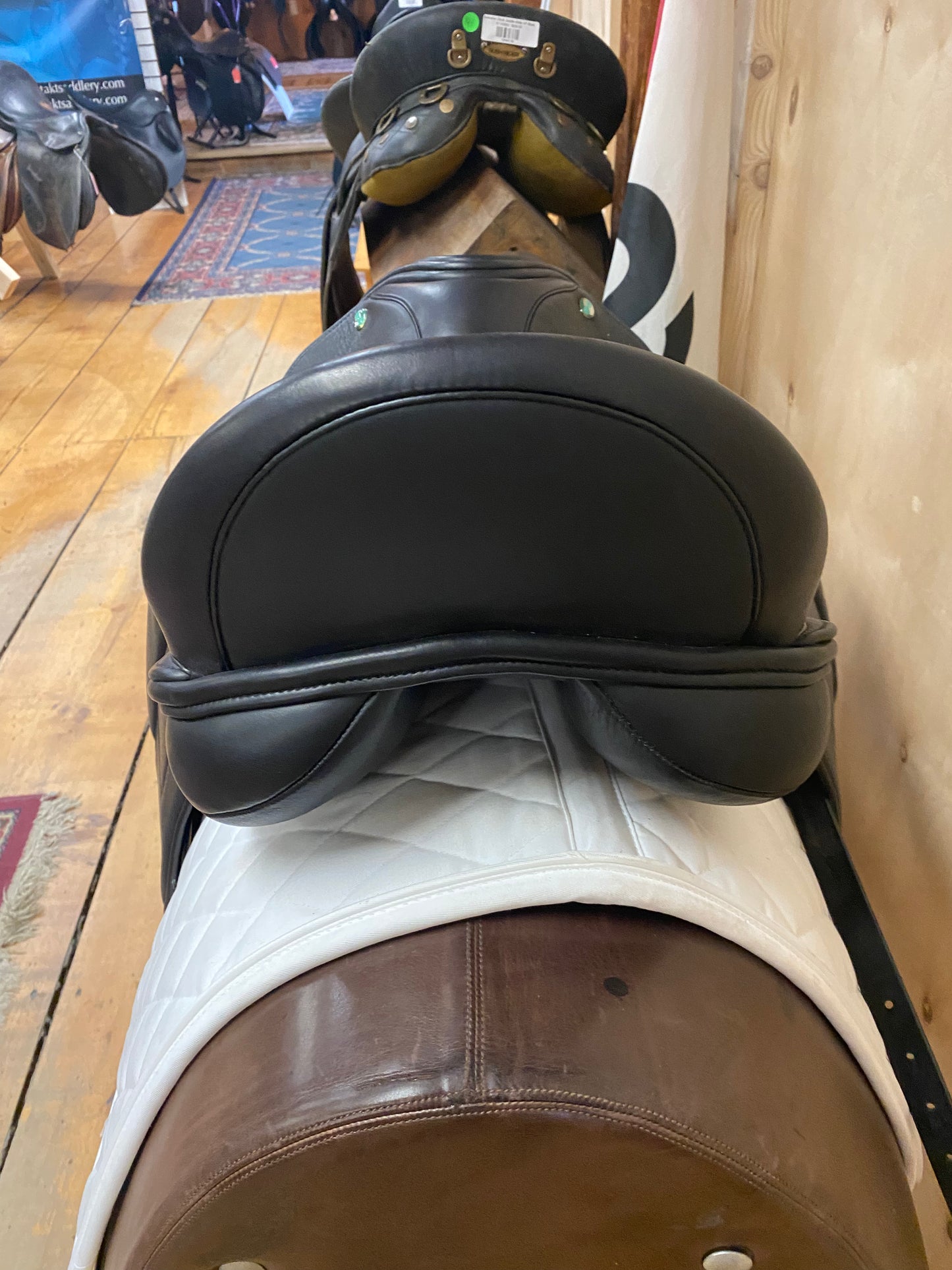 Täkt TSD-37 Dressage Saddle 18" MFW+