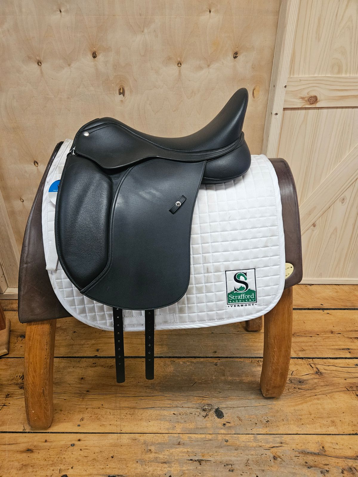 Wintec 500 Dressage Saddle-Black-17.5"