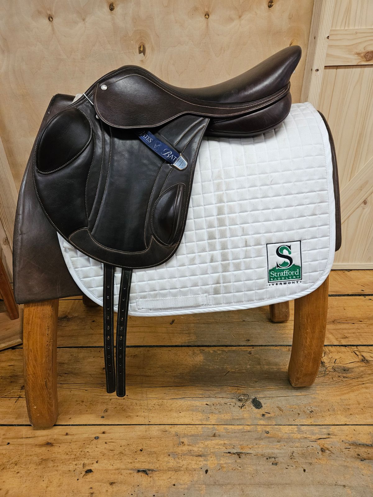 Bates Advanta Monoflap Jump Saddle-Classic Brown-17.5"