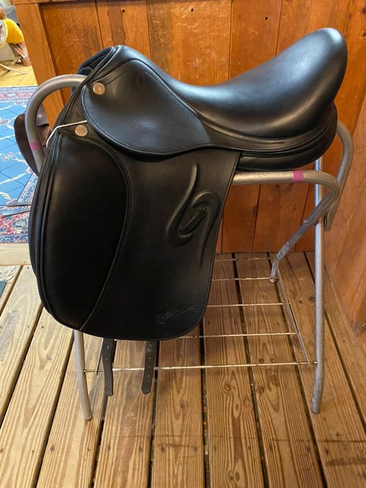 Prestige Venus Dressage Saddle-17"-Medium-Black